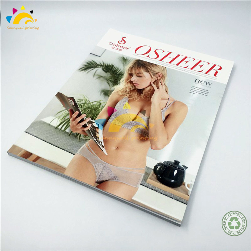 Società di stampa a brochure a colori personalizzate